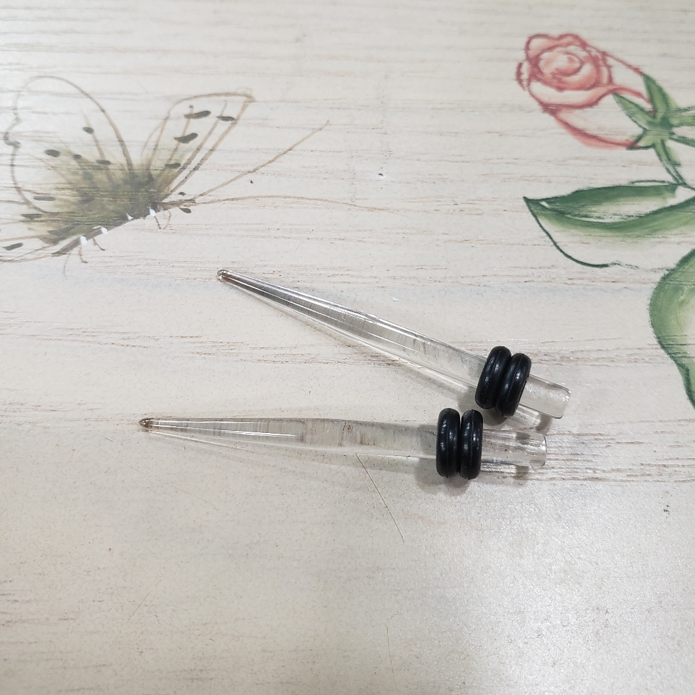 Clear Gauge Expansion Earrings